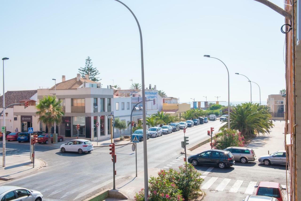 Laura Sea View Apartment Valencia Buitenkant foto